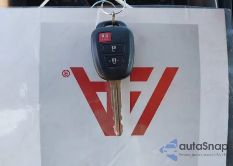 2017 Toyota Rav4 Le из США, поврежденный, VIN JTMZFREV1HJ109880